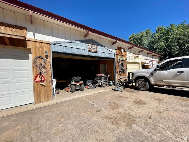 1502 S 325 W, Hurricane, UT 84737 - garage with driveway