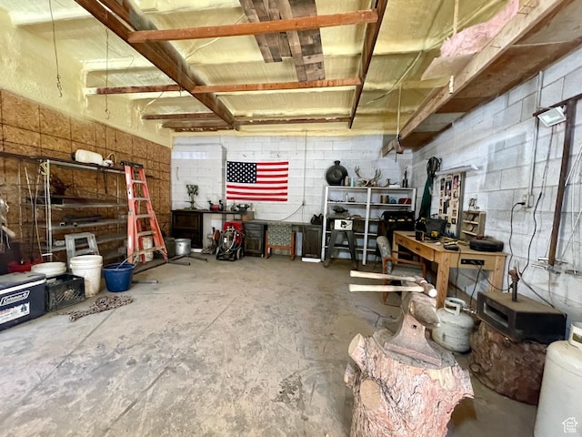 1502 S 325 W, Hurricane, UT 84737 - misc room featuring concrete floors, a workshop area, and concrete block wall