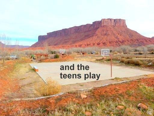 404 Cliffview Dr S Unit 404, Castle Valley, UT 84532