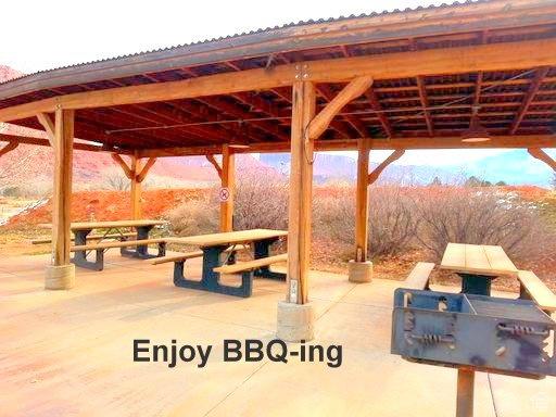 404 Cliffview Dr S Unit 404, Castle Valley, UT 84532