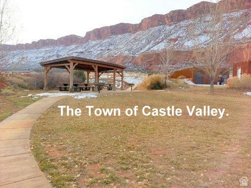 404 Cliffview Dr S Unit 404, Castle Valley, UT 84532