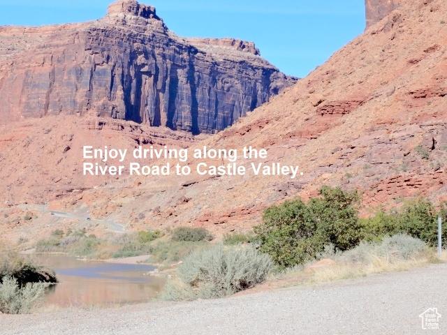 404 Cliffview Dr S Unit 404, Castle Valley, UT 84532