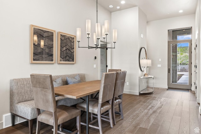6427 Double Deer Loop, Park City, UT 84098 - dining area featuring visible vents, baseboards, a chandelier, recessed lighting, and wood finished floors