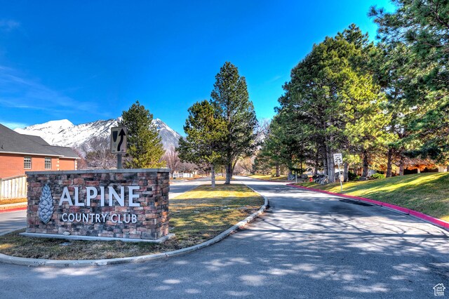 10531 N Alpine Hwy, Highland, UT 84003