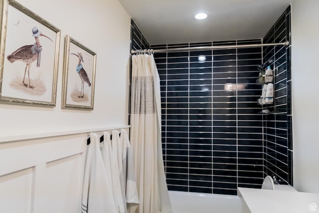 14102 S Sleepy Oaks Ln, Herriman, UT 84096 - full bathroom with shower / tub combo with curtain and recessed lighting