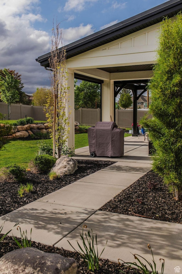 14102 S Sleepy Oaks Ln, Herriman, UT 84096 - view of patio with fence