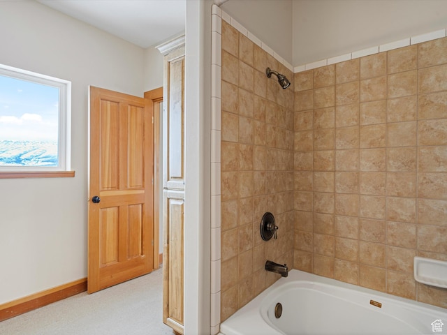 1173 S Innsbruck Dr, Huntsville, UT 84317 - full bath featuring shower / bathing tub combination and baseboards