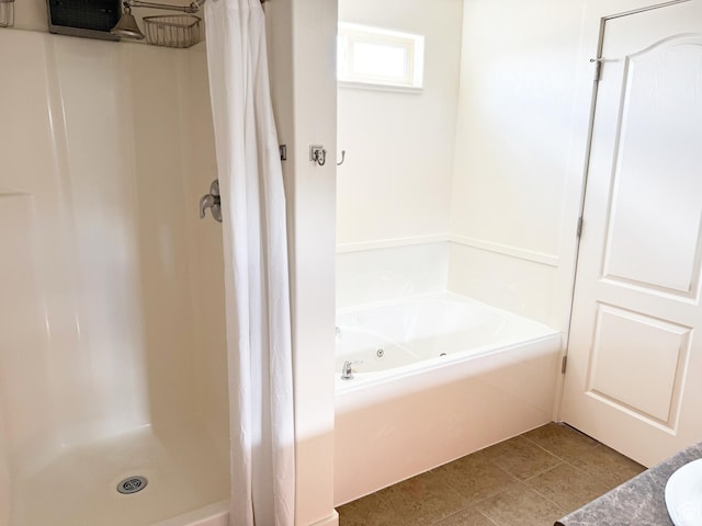 2825 S 400 W, Vernal, UT 84078 - full bath with a whirlpool tub, curtained shower, and tile patterned flooring