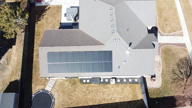 aerial view of property and surrounding area