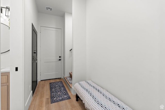 501 W 2300 S, Richfield, UT 84701 - entryway with light wood-type flooring and visible vents