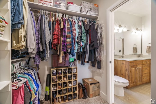 1044 E Southern Homestead Blvd, Enoch, UT 84721 - spacious closet with a sink