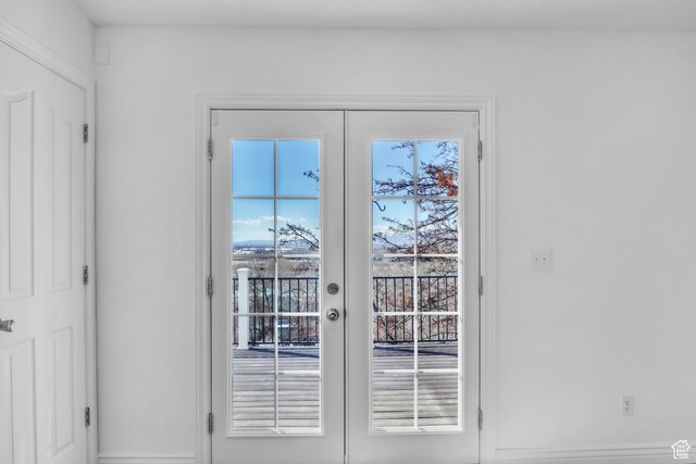 2172 S Dakota Ave, Provo, UT 84606 - doorway featuring french doors
