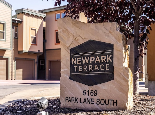 6169 Park Ln Unit 9, Park City, UT 84098 - community / neighborhood sign featuring driveway and a garage