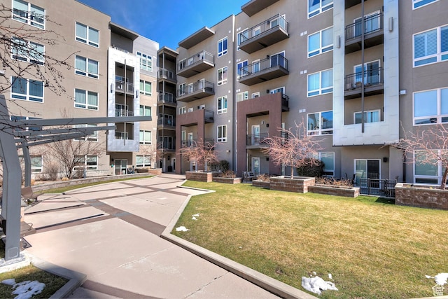 350 S 200 E Unit 404, Salt Lake City, UT 84111 - view of property's community with a yard