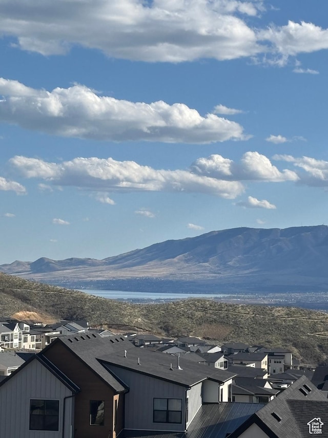 property view of mountains with a residential view