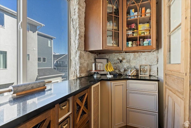 bar with indoor bar and backsplash