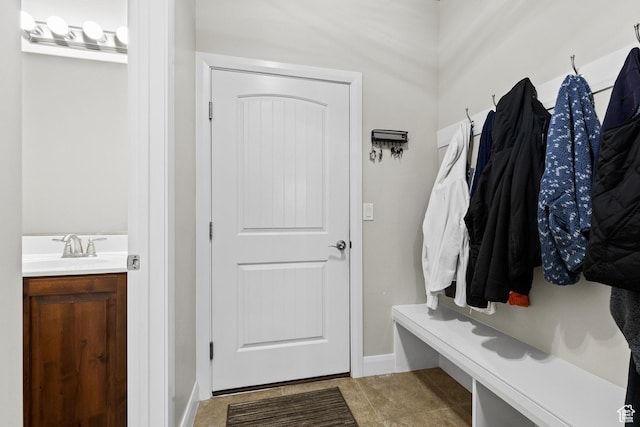 529 E Dry Ln, Washington, UT 84780 - mudroom with a sink and baseboards