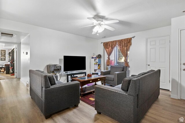 4160 S Oak Meadows Dr W Unit 11, Taylorsville, UT 84123 - living area with ceiling fan, light wood-type flooring, and visible vents
