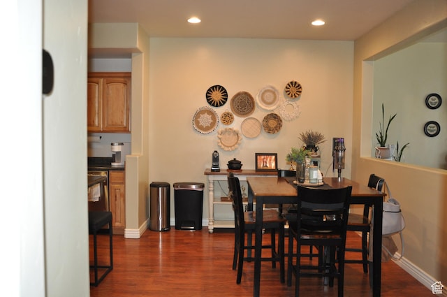 10611 S Oquirrh Lake Rd W, South Jordan, UT 84009 - dining area featuring baseboards, recessed lighting, and dark wood finished floors