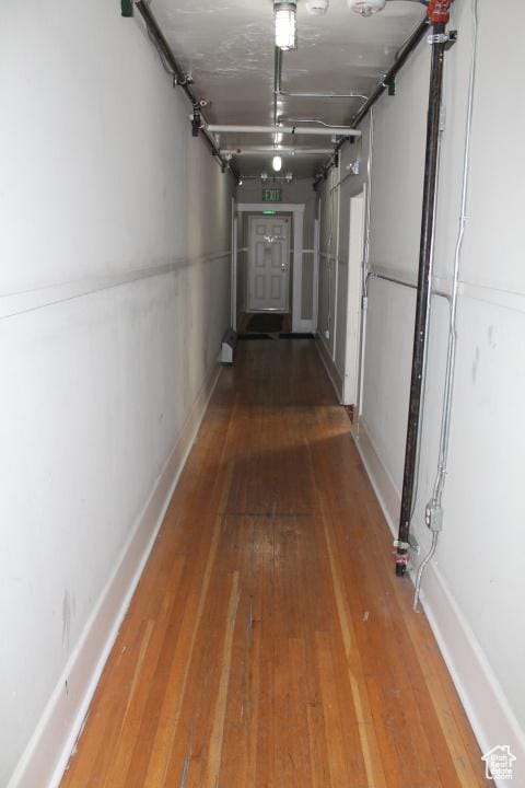 653 E 300 S, Salt Lake City, UT 84102 - corridor featuring hardwood / wood-style floors and baseboards