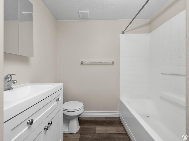 177 S 1050 W Unit 19, Provo, UT 84601 - bathroom featuring visible vents, baseboards, toilet, wood finished floors, and shower / bathing tub combination