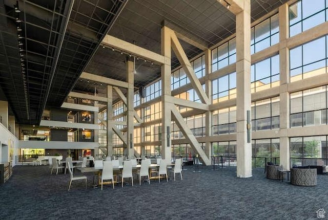 560 E S Temple N Pl 102, Salt Lake City, UT 84102 - building lobby with a high ceiling