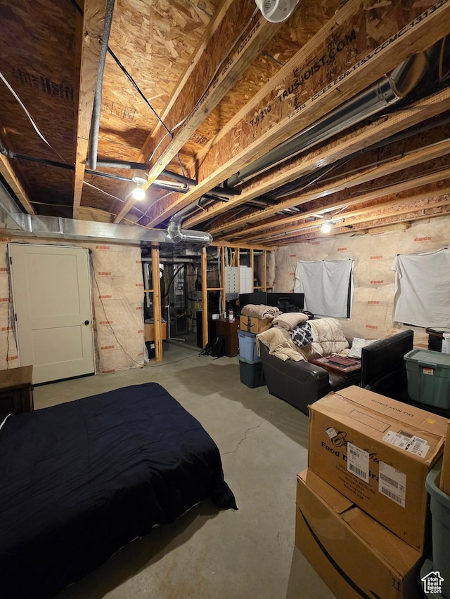 view of unfinished basement