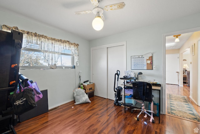 879 E Main St, Mount Pleasant, UT 84647 - office space featuring wood finished floors, visible vents, and a ceiling fan