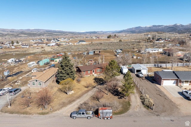 879 E Main St, Mount Pleasant, UT 84647 - aerial view with a mountain view