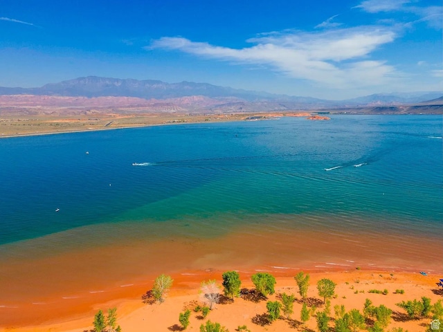 5417 W Copper Cliffs Way, Hurricane, UT 84737 - water view featuring a mountain view