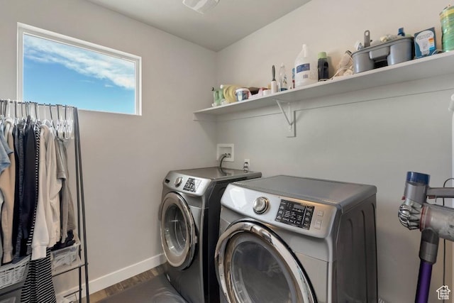 721 S Jubilee Dr, Saratoga Springs, UT 84045 - washroom with laundry area, dark wood-style flooring, washing machine and dryer, and baseboards