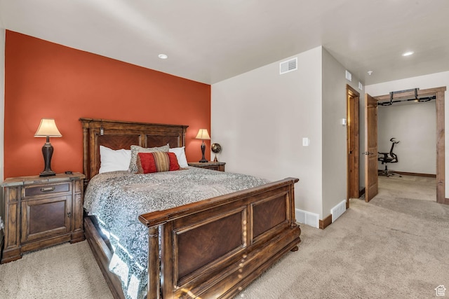 2260 Park Ave Unit 11, Park City, UT 84060 - bedroom featuring light carpet, baseboards, visible vents, and recessed lighting