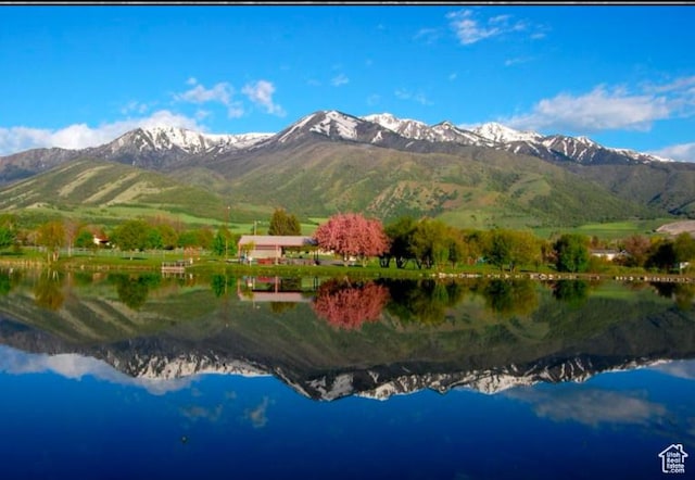 mountain view featuring a water view