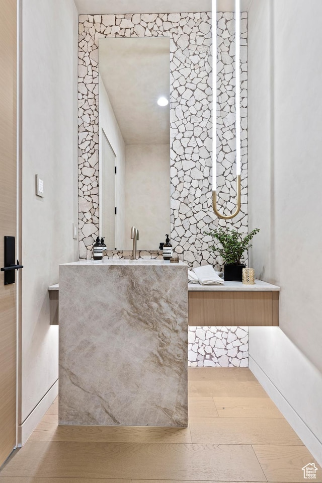 2031 E Pinnacle Dr, St George, UT 84790 - bathroom with wood finished floors and vanity