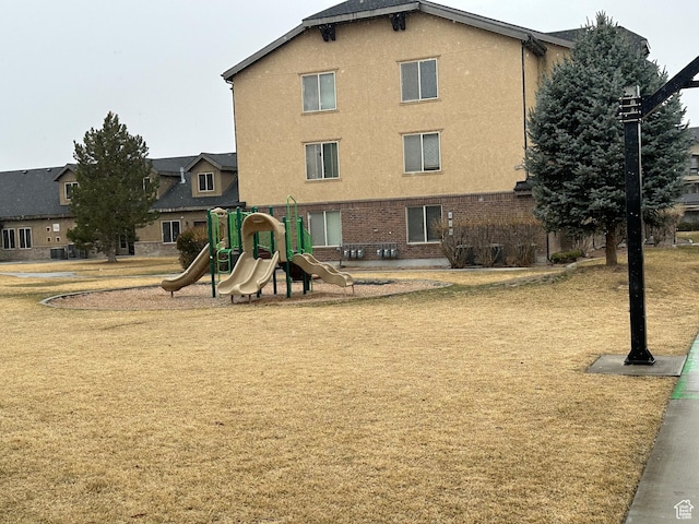 1045 S 1700 W Unit 1121, Payson, UT 84651 - community jungle gym with a lawn