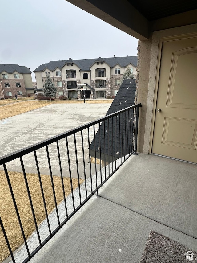 1045 S 1700 W Unit 1121, Payson, UT 84651 - balcony featuring a residential view