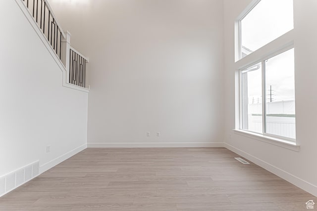 684 W 4500 S Unit 313, Mapleton, UT 84664 - empty room with light wood-style flooring and baseboards