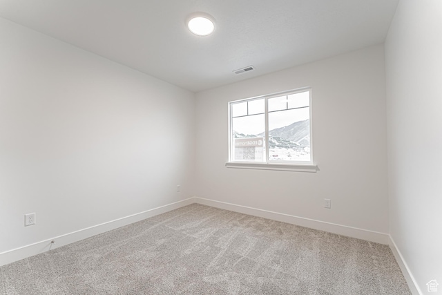 684 W 4500 S Unit 313, Mapleton, UT 84664 - unfurnished room with light carpet