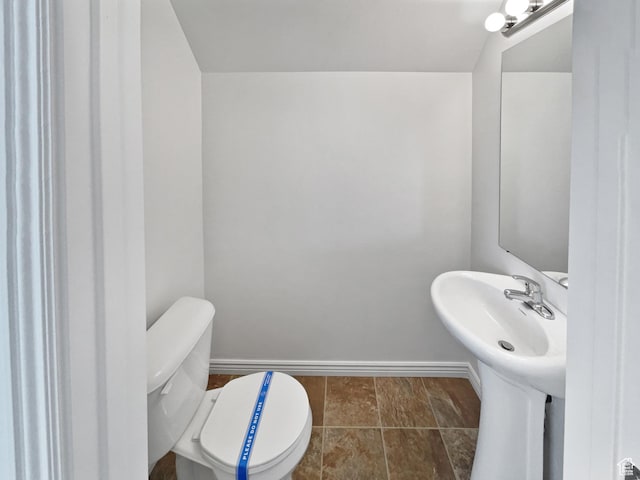 307 W Park View Ln, Spanish Fork, UT 84660 - bathroom with toilet, baseboards, and a sink
