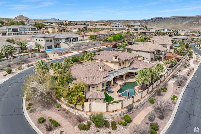 bird's eye view with a residential view