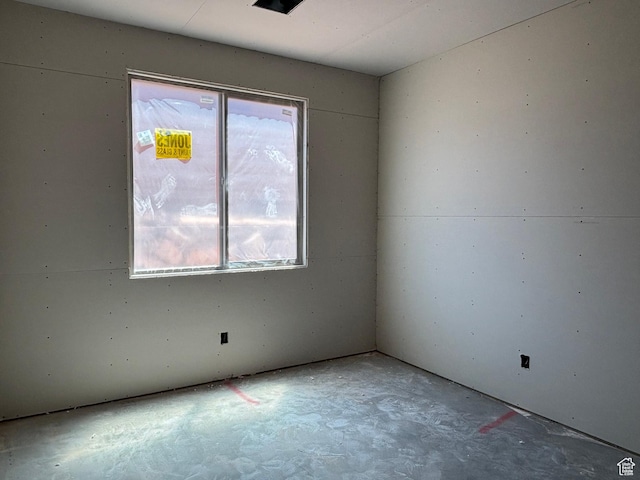 1555 W 470 N, Hurricane, UT 84737 - spare room featuring unfinished concrete flooring