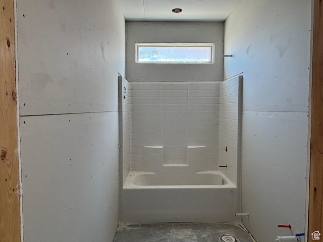 1555 W 470 N, Hurricane, UT 84737 - full bathroom featuring a tub to relax in