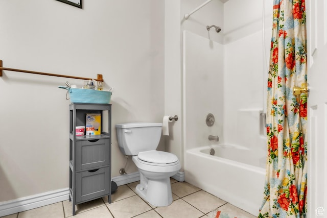 full bath with tile patterned flooring, baseboards, shower / tub combo with curtain, and toilet