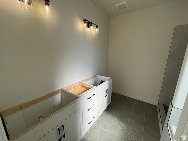 4068 Porter Ave, South Ogden, UT 84403 - bathroom featuring tile patterned flooring and baseboards