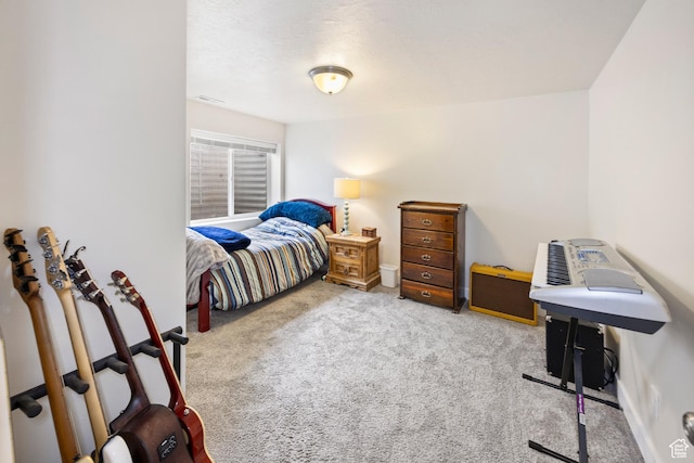 417 N Hill Farms Ln, Kaysville, UT 84037 - bedroom featuring carpet