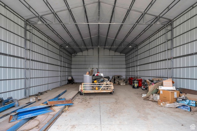 1407 E Abigail Ln, Eagle Mountain, UT 84005 - garage featuring metal wall