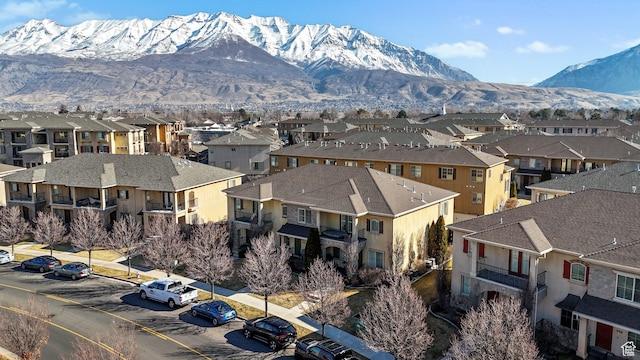 view of mountain feature with a residential view