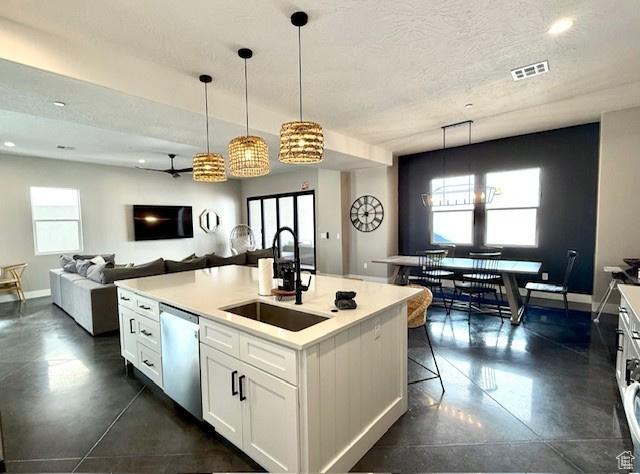 4258 W Cambridge Pkwy, Hurricane, UT 84737