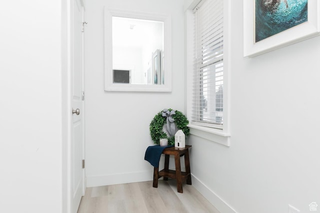 637 S 4th W, Preston, ID 83263 - doorway with wood finished floors and baseboards
