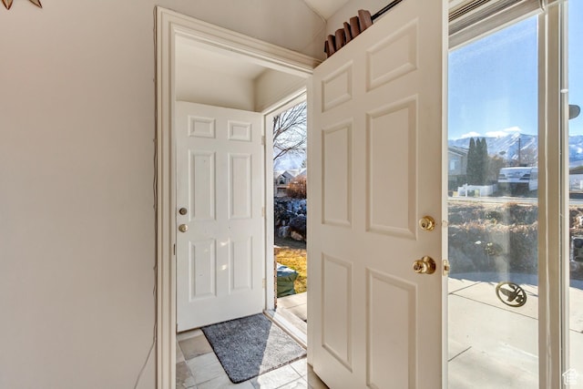 entryway with a mountain view